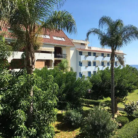 Baia Degli Dei - Living La Nike