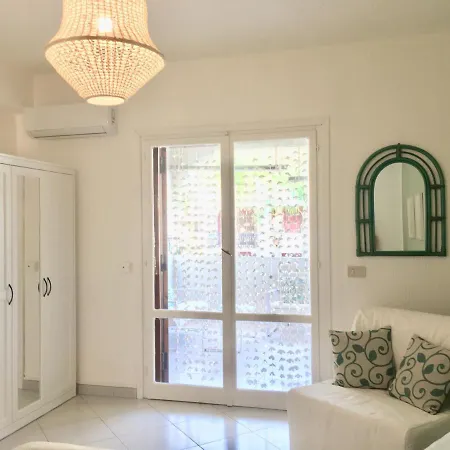 Baia Degli Dei - Living La Nike * Giardini Naxos